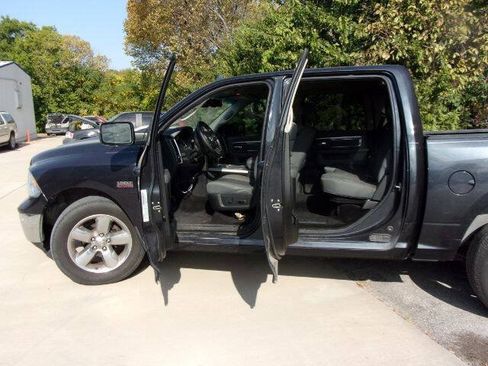 Used 2016 RAM 1500 Lone Star RWD image 12
