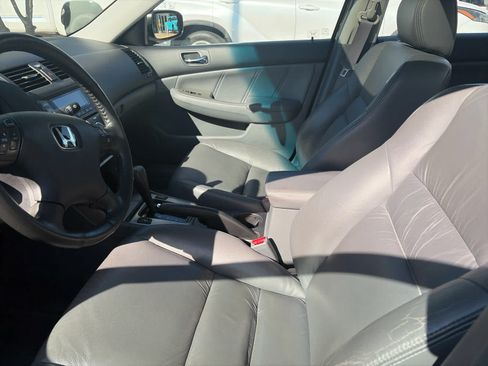 Used 2004 Honda Accord EX image 8