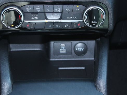 Used 2022 Ford Escape SE w/ Convenience Package image 21