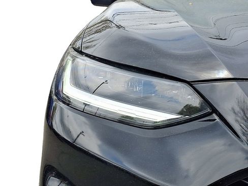 Used 2023 Honda HR-V LX image 11