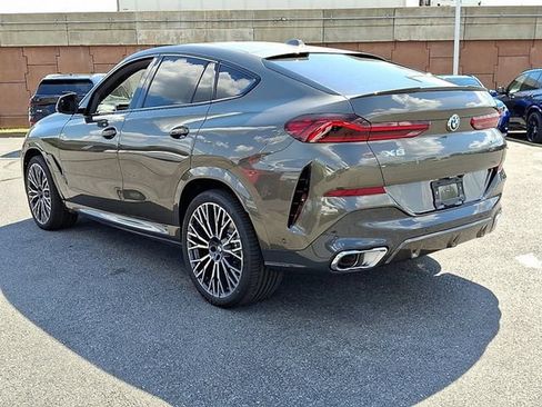 Used 2026 BMW X6 xDrive40i w/ Premium Package AWD/4WD image 3