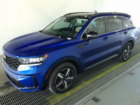 Used 2021 Kia Sorento S w/ Panoramic Sunroof Package FWD image 2