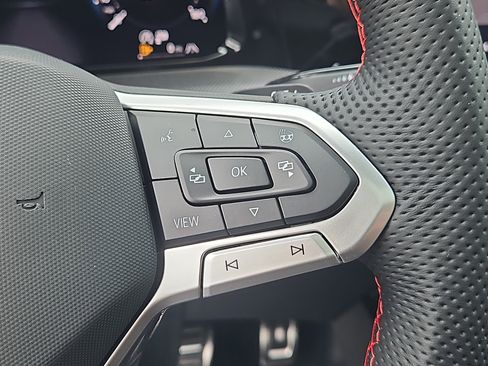 New 2025 Volkswagen GTI SE image 16