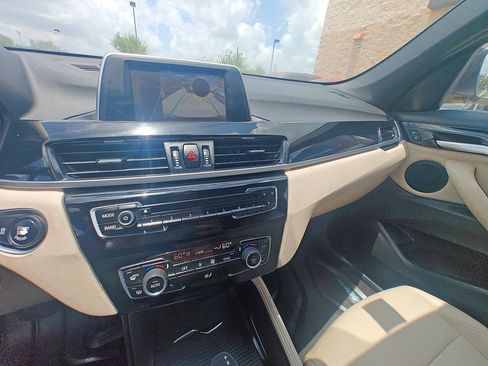 Used 2018 BMW X1 sDrive28i FWD image 8