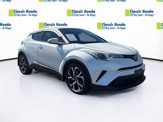 Used 2018 Toyota C-HR XLE video 1