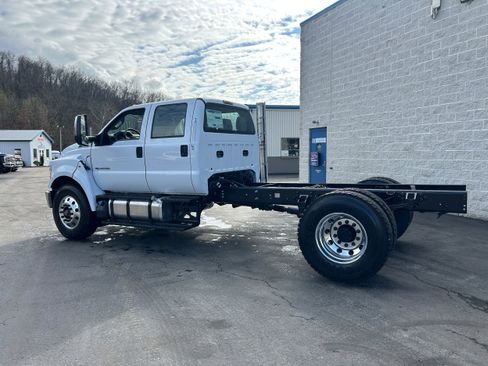 New 2027 Ford F650 2WD Crew Cab Super Duty image 6