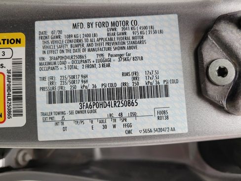 Used 2020 Ford Fusion SE FWD image 33