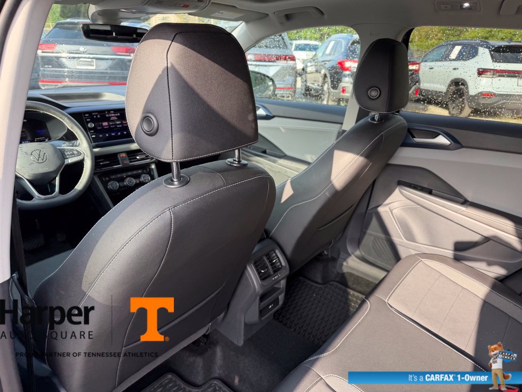 Used 2024 Volkswagen Taos SE AWD/4WD image 11
