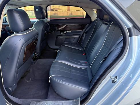 Used 2011 Jaguar XJ L RWD image 15