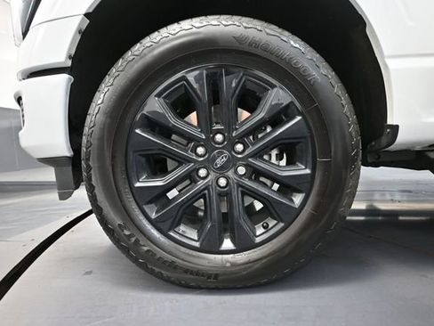 Used 2025 Ford F150 Lariat AWD/4WD image 13