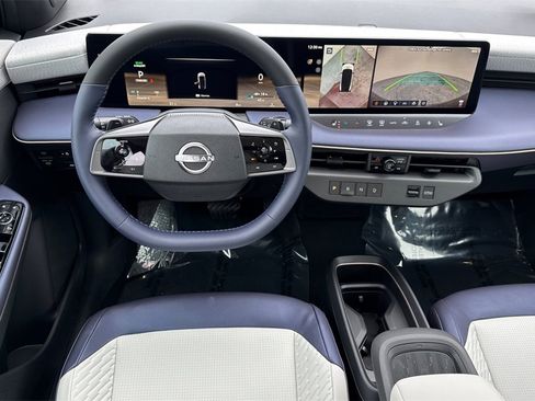 New 2026 Nissan Leaf Platinum+ image 12