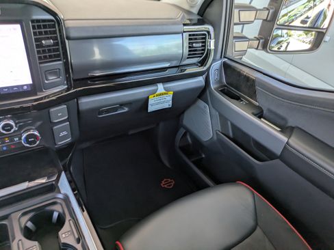 Used 2024 Ford F250 Lariat w/ Lariat Ultimate Package AWD/4WD image 22