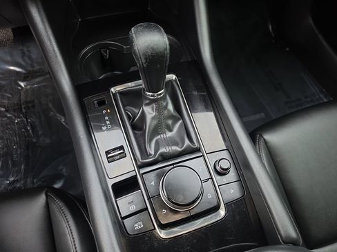 Used 2021 MAZDA MAZDA3 s image 17