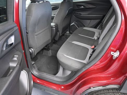 Used 2025 Chevrolet TrailBlazer LT AWD/4WD image 16