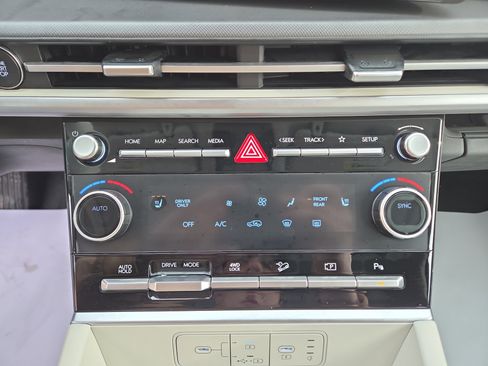 New 2026 Hyundai Santa Fe SEL image 28