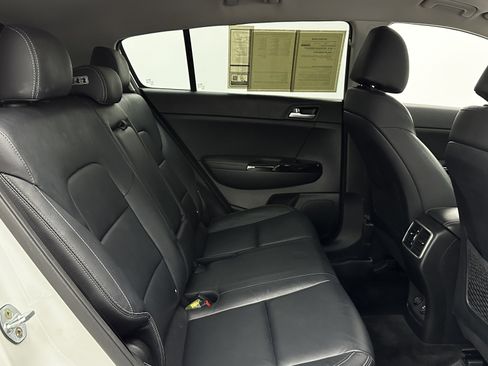 Used 2018 Kia Sportage EX image 32