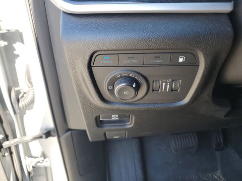 Used 2022 Jeep Grand Cherokee Trailhawk image 30