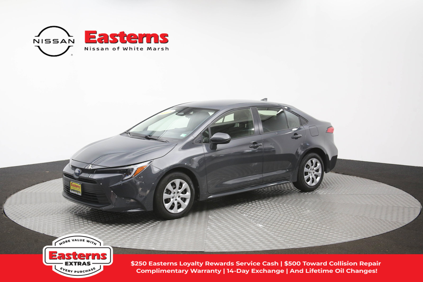 Used 2023 Toyota Corolla LE w/ Carpet Mat Package (TMS) FWD image 53