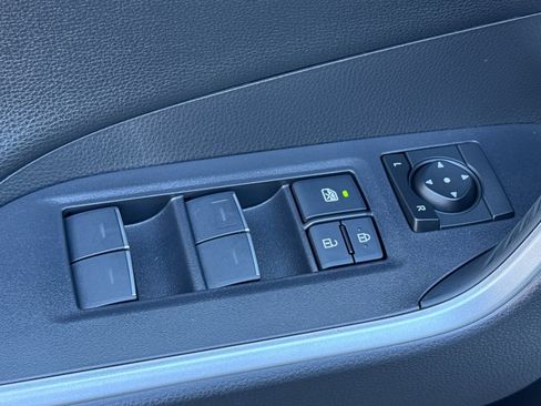 Used 2025 Toyota RAV4 XSE image 18