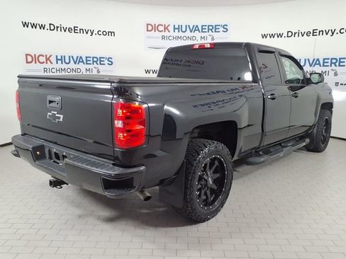 Used 2018 Chevrolet Silverado 1500 LT w/ All Star Edition AWD/4WD image 4