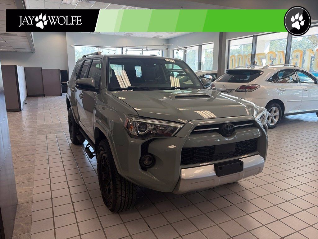 Used 2022 Toyota 4Runner TRD Off-Road Premium w/ TRD Black Wheel Package (TMS) AWD/4WD image 6