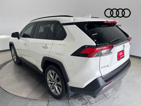 Used 2020 Toyota RAV4 Limited image 39