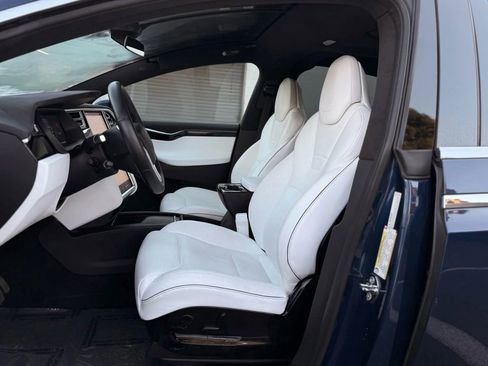 Used 2016 Tesla Model X 60D image 19