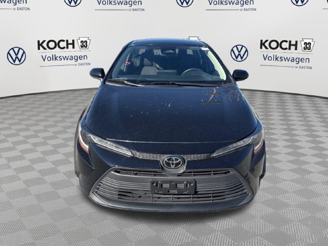 Used 2023 Toyota Corolla LE w/ Carpet Mat Package (TMS) FWD image 2