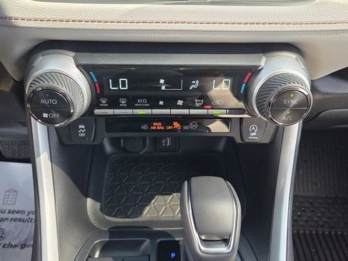 Used 2025 Toyota RAV4 XLE Premium FWD image 17