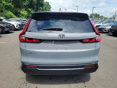 Used 2024 Honda CR-V EX image 4