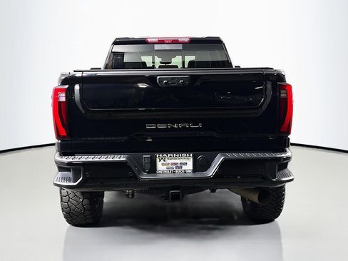 Used 2024 GMC Sierra 2500 Denali Ultimate AWD/4WD image 6