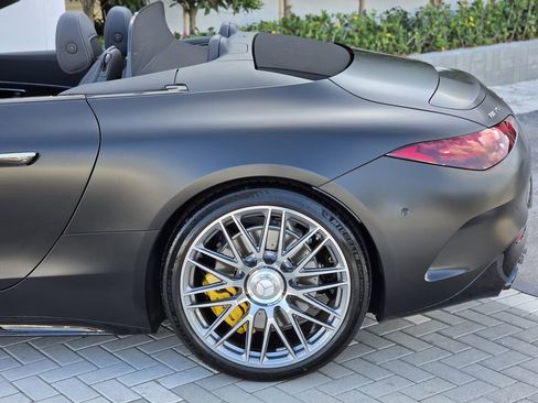 Used 2022 Mercedes-Benz SL 63 AMG 4MATIC image 6