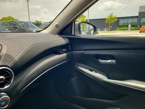 Certified 2024 Nissan Sentra SV FWD image 28