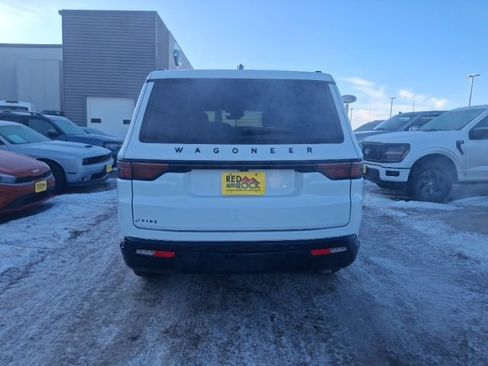 Used 2024 Jeep Wagoneer Series II w/ Convenience Group I image 5