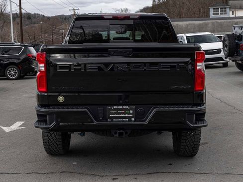 Used 2024 Chevrolet Silverado 1500 ZR2 w/ Technology Package image 4
