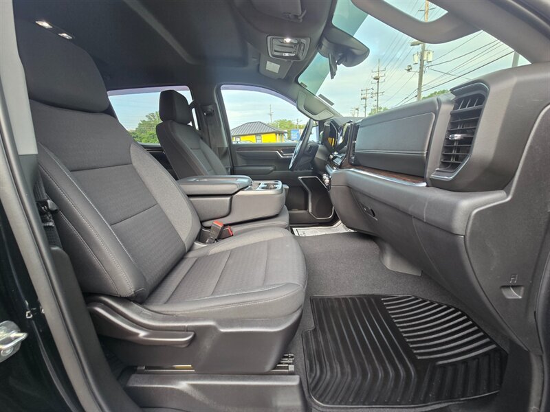 Used 2022 GMC Sierra 1500 SLE AWD/4WD image 12