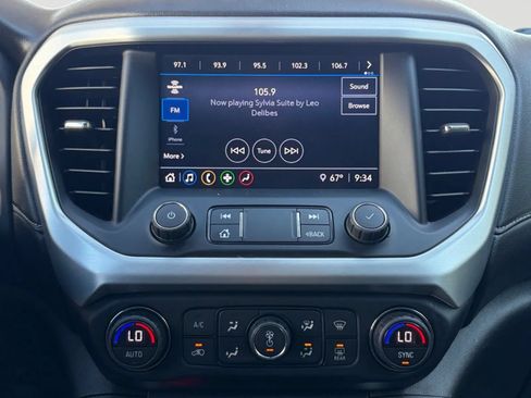Used 2020 GMC Acadia SLE AWD/4WD image 25