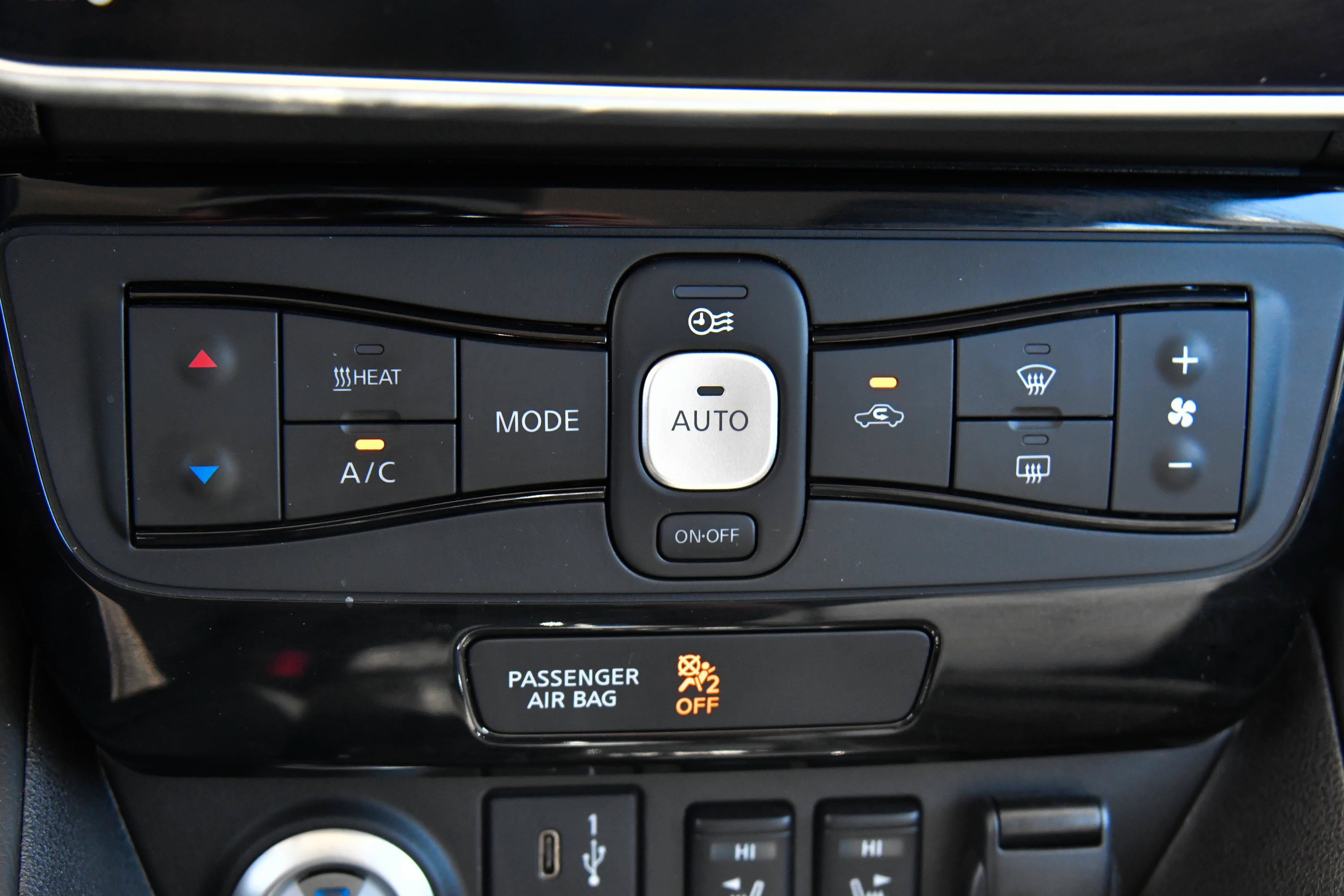 Used 2025 Nissan Leaf SV Plus FWD image 29