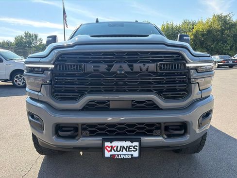 Used 2025 RAM 2500 Laramie w/ Night Edition AWD/4WD image 11