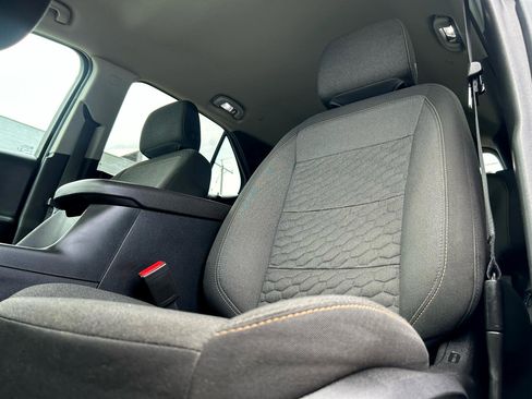 Used 2020 Chevrolet Equinox LT image 11