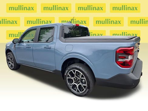 Certified 2025 Ford Maverick Lariat AWD/4WD image 11