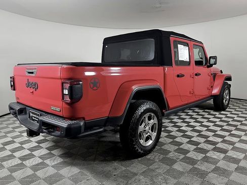 Used 2021 Jeep Gladiator Sport image 4