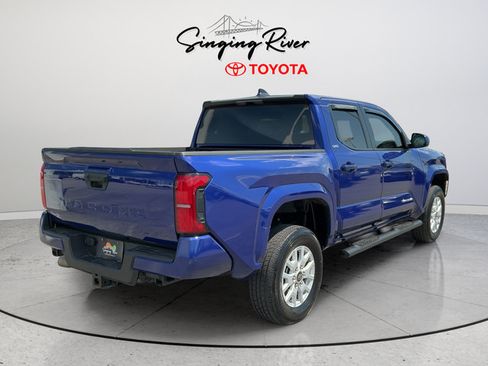 Used 2025 Toyota Tacoma SR5 RWD image 7