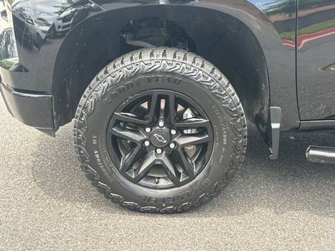 Used 2023 Chevrolet Silverado 1500 Custom Trail Boss w/ LPO, Dark Essentials Package AWD/4WD image 14
