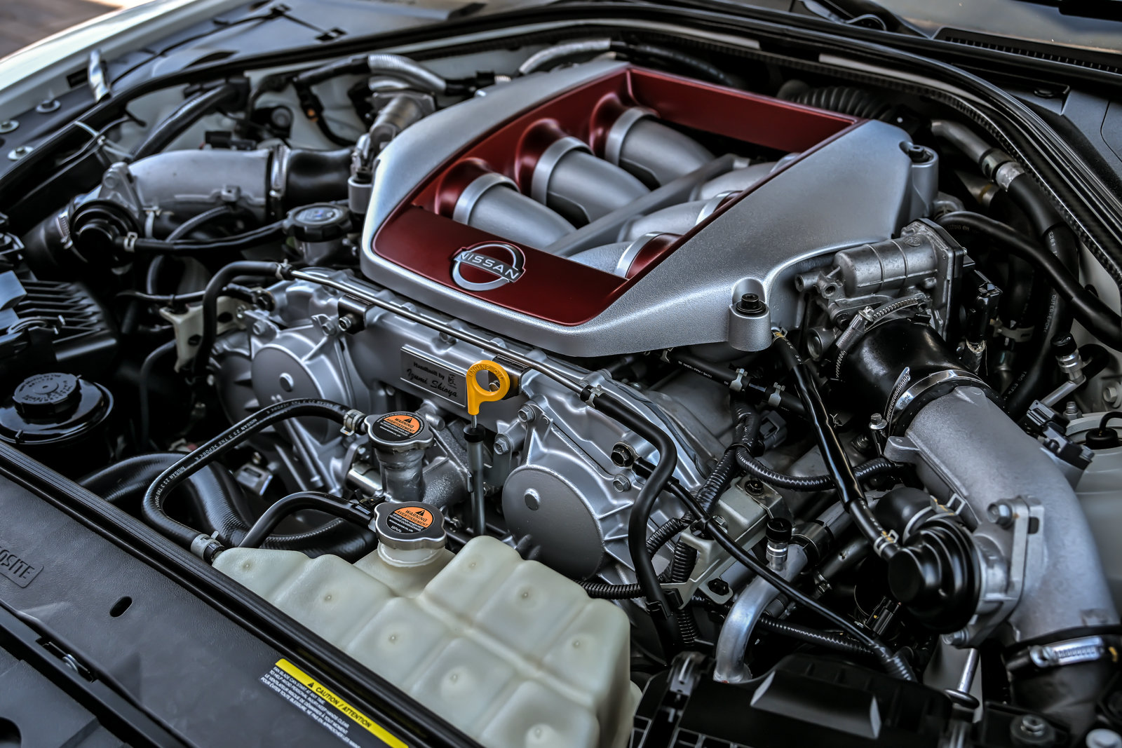 Used 2024 Nissan GT-R Premium w/ Premium Interior Package AWD/4WD image 19