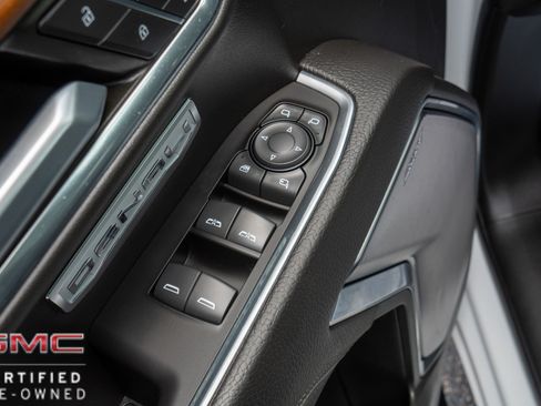 Used 2023 GMC Sierra 1500 Denali w/ Denali Reserve Package AWD/4WD image 13