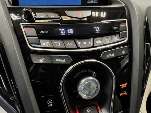 Certified 2025 Acura RDX SH-AWD w/ Technology Package image 32