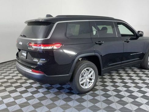 New 2025 Jeep Grand Cherokee L Laredo image 4