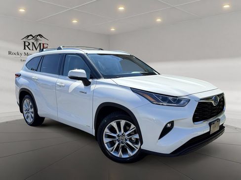Used 2021 Toyota Highlander Limited AWD/4WD image 1