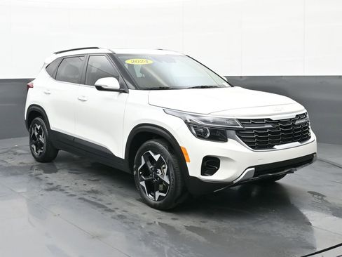 Used 2024 Kia Seltos EX image 1